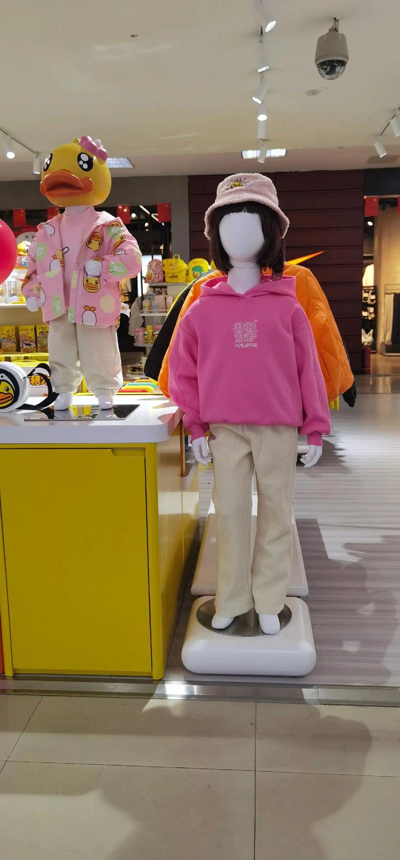 童装玩具